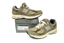 Load image into Gallery viewer, New Balance 2002R Sea Army Green Grey