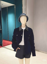 Load image into Gallery viewer, GUCCI GUC embroidered leather collar corduroy jacket - مناسب للجنسين
