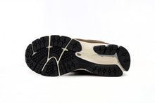 Load image into Gallery viewer, New Balance 2002R Brown Gray