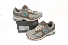 Load image into Gallery viewer, New Balance 2002R Brown Emerald Green