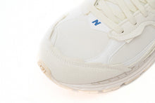 Load image into Gallery viewer, New Balance 2002R Sea Salt Color