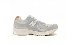 Load image into Gallery viewer, New Balance 2002R White Grey