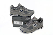 Load image into Gallery viewer, New Balance 2002R Brownish Grey