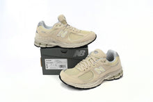 Load image into Gallery viewer, New Balance 2002R Beig