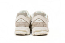 Load image into Gallery viewer, New Balance 2002R Shallow Cream