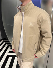 Load image into Gallery viewer, Burberry New Plaid Warhorse Double-Faced Jacket