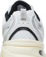 Load image into Gallery viewer, NEW BALANCE 530 &#39;White Metallic Silver&#39;
