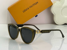 Load image into Gallery viewer, LOUIS VUITTON  Sunglasses
