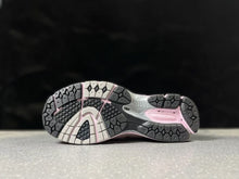 Load image into Gallery viewer, NEW BALANCE 1906
