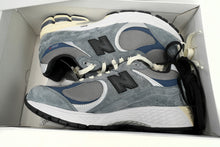 Load image into Gallery viewer, New Balance 2002R Sea Dark Blue Gray
