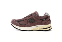 Load image into Gallery viewer, New Balance 2002R Sea Black Brown
