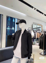 Load image into Gallery viewer, Dior/Dior back lettering embroidered padded bomber jacket - مناسب للجنسين
