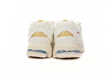 Load image into Gallery viewer, New Balance 2002R Sea Salt Color
