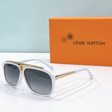 Load image into Gallery viewer, LOUIS VUITTON  Sunglasses
