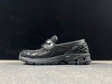 Load image into Gallery viewer, NEW BALANCE 1906
