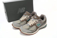 Load image into Gallery viewer, New Balance 2002R Brown Emerald Green
