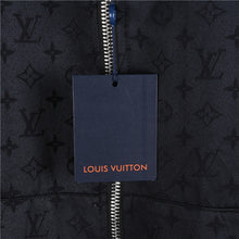 Load image into Gallery viewer, Louis Vuitton 25FW new monogram full print checkerboard lapel double-sided jacket -مناسب للجنسين
