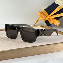 Load image into Gallery viewer, LV Sleek Square Sunglasses
