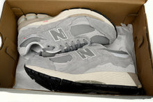 Load image into Gallery viewer, New Balance 2002R Light Blue Gray
