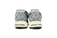 Load image into Gallery viewer, New Balance 2002R Sea Dark Blue Gray
