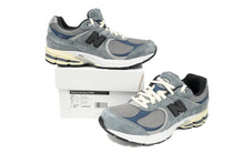 Load image into Gallery viewer, New Balance 2002R Sea Dark Blue Gray
