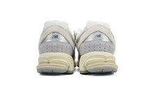 Load image into Gallery viewer, New Balance 2002R &#39;Linen&#39;
