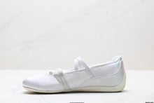 Load image into Gallery viewer, Puma speedcat
