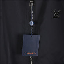 Load image into Gallery viewer, Louis Vuitton 25FW new monogram full print checkerboard lapel double-sided jacket -مناسب للجنسين
