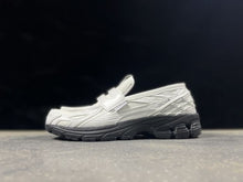 Load image into Gallery viewer, NEW BALANCE 1906
