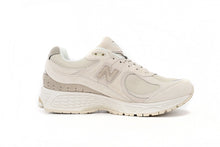 Load image into Gallery viewer, New Balance 2002R Shallow Cream
