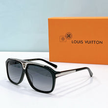 Load image into Gallery viewer, LOUIS VUITTON  Sunglasses
