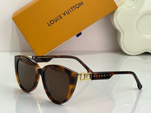 Load image into Gallery viewer, LOUIS VUITTON  Sunglasses
