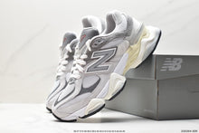 Load image into Gallery viewer, NEW BALANCE 9060
