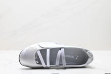 Load image into Gallery viewer, Puma speedcat
