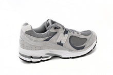 Load image into Gallery viewer, New Balance 2002R White Grey
