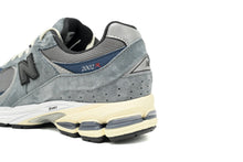 Load image into Gallery viewer, New Balance 2002R Sea Dark Blue Gray

