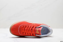 Load image into Gallery viewer, PUMA Club Klassika Suede
