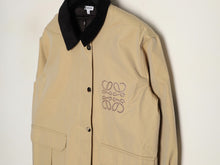 Load image into Gallery viewer, Loewe 25FW chest embroidered work jacket - مناسب للجنسين
