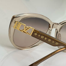 Load image into Gallery viewer, LOUIS VUITTON  Sunglasses
