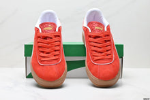 Load image into Gallery viewer, PUMA Club Klassika Suede
