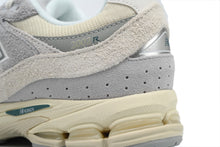 Load image into Gallery viewer, New Balance 2002R &#39;Linen&#39;
