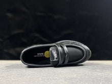 Load image into Gallery viewer, NEW BALANCE 1906

