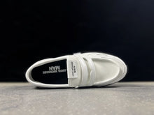 Load image into Gallery viewer, NEW BALANCE 1906
