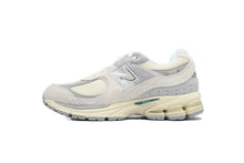Load image into Gallery viewer, New Balance 2002R &#39;Linen&#39;
