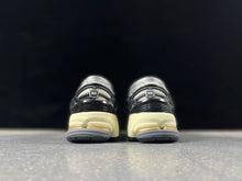 Load image into Gallery viewer, NEW BALANCE 1906

