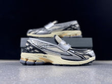 Load image into Gallery viewer, NEW BALANCE 1906
