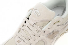 Load image into Gallery viewer, New Balance 2002R Shallow Cream
