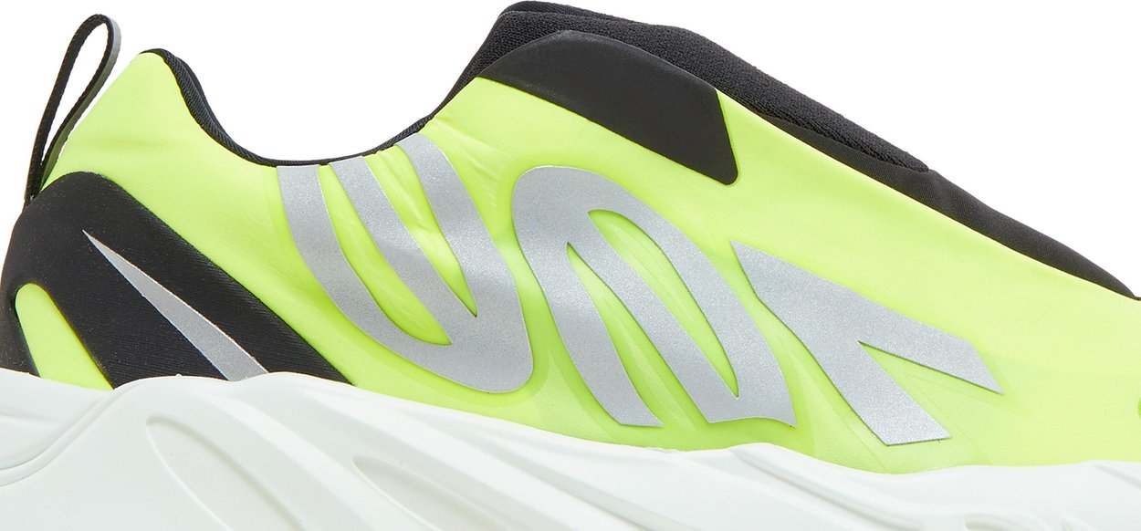 Yeezy Boost 700 MNVN Laceless 'Phosphor' – khatwaah
